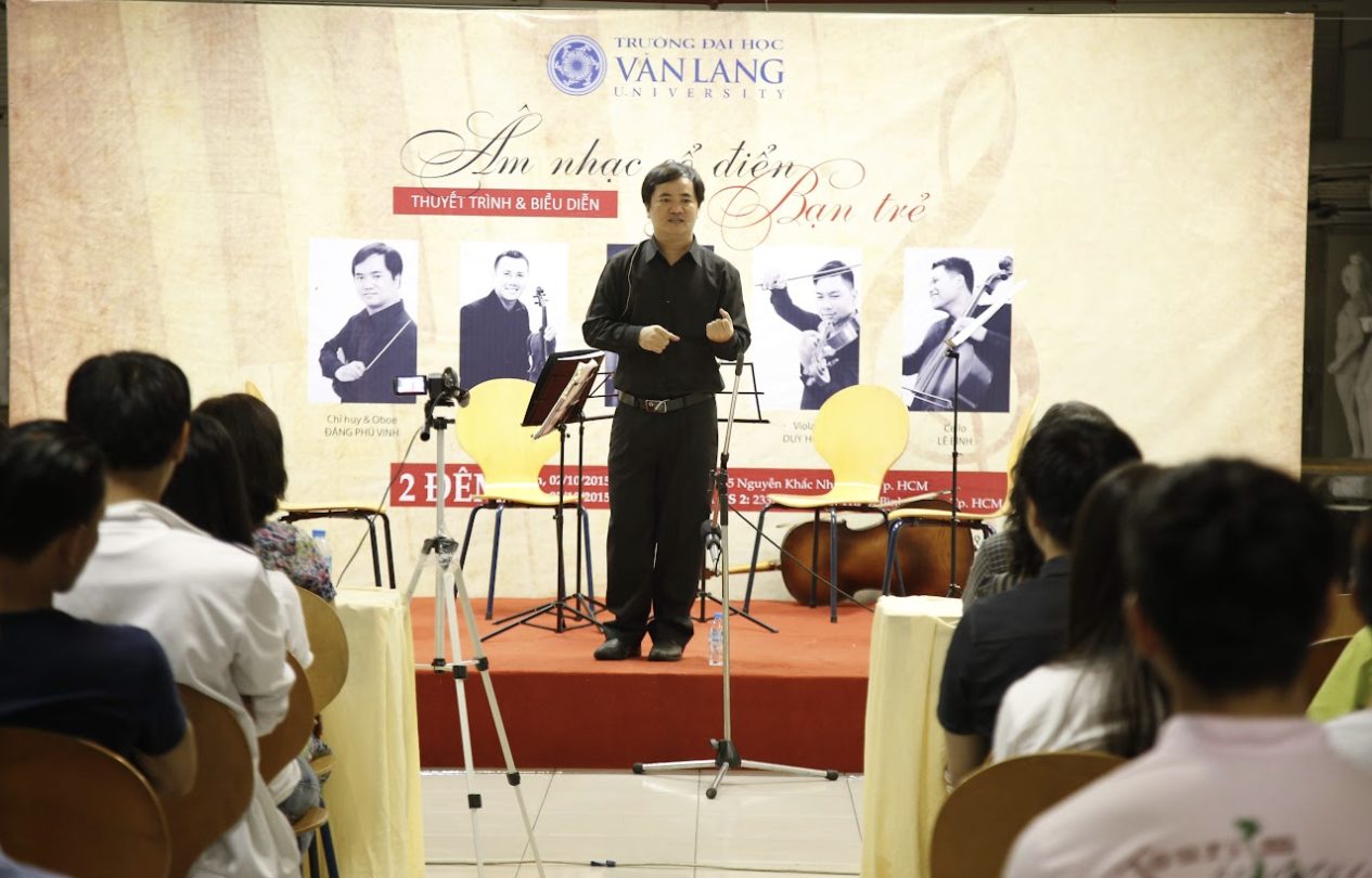 Thuyết trình & biểu diễn “Âm nhạc cổ điển & Bạn trẻ”, Đại học Văn Lang, 2015